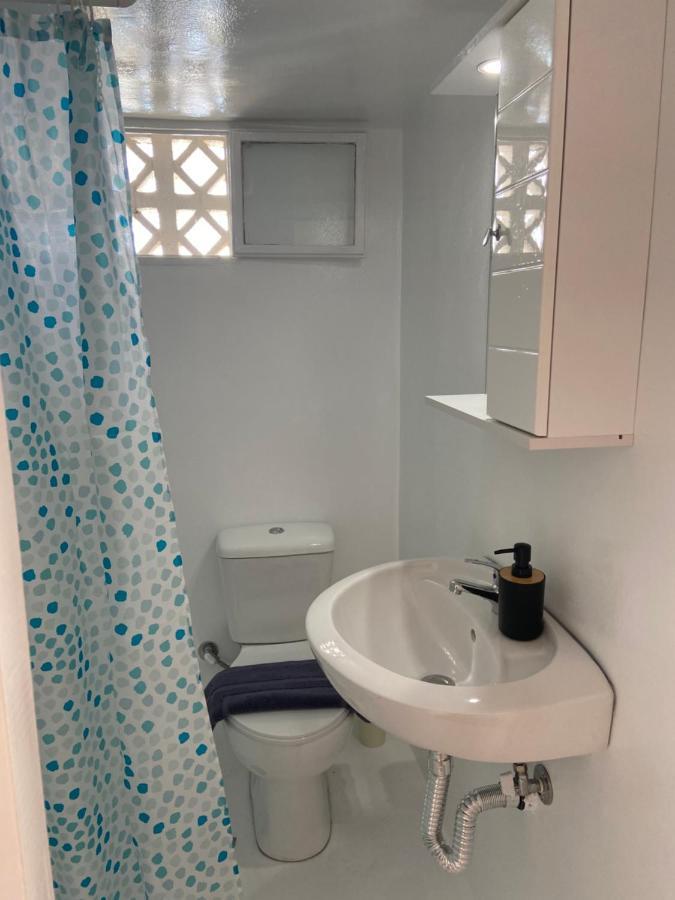 Elenitas Town House With Balcony And Sea View Leilighet Mykonos Town Eksteriør bilde