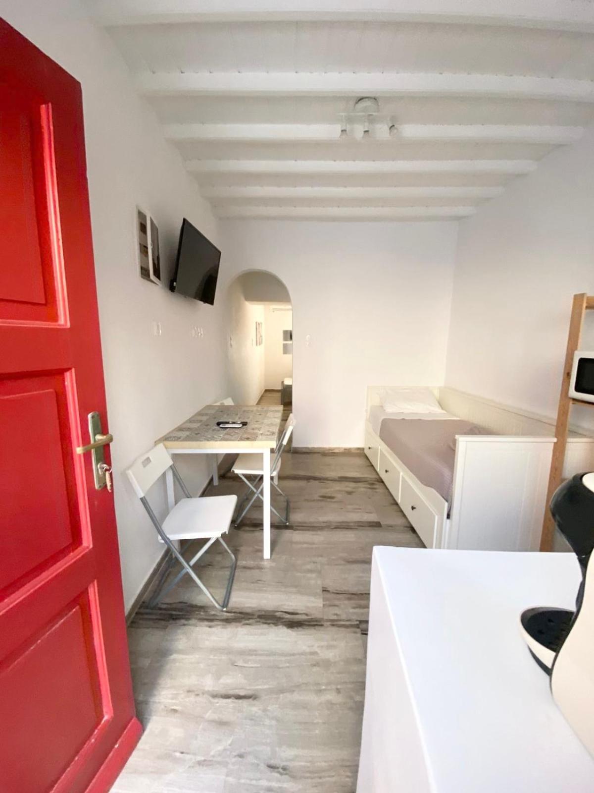 Elenitas Town House With Balcony And Sea View Leilighet Mykonos Town Eksteriør bilde